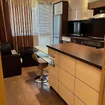 ломбарди Lägenhet Varna