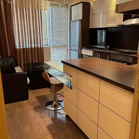 ломбарди Apartment Varna