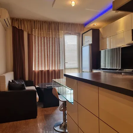 Апартамент ломбарди *